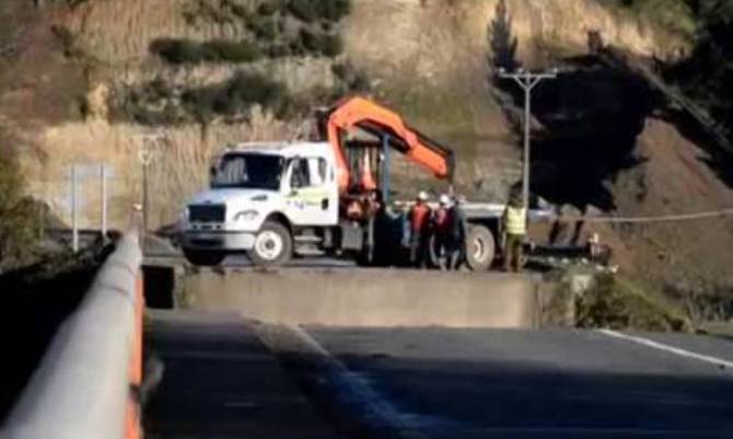 Revisarán puentes del país tras accidente de Cancura