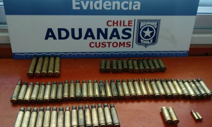 Municiones y vainas de pistola y fusil decomisó Aduanas 