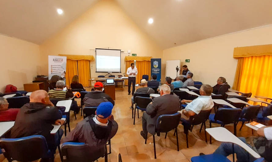 Aproleche Osorno realizó presentación ante Confederación Nacional de trabajadores agrícolas