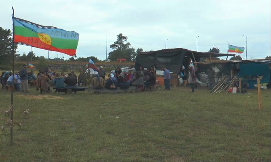 AUTORIDADES SE REUNIERON POR OCUPACION DE COMUNIDAD MAPUCHE EN OSORNO.