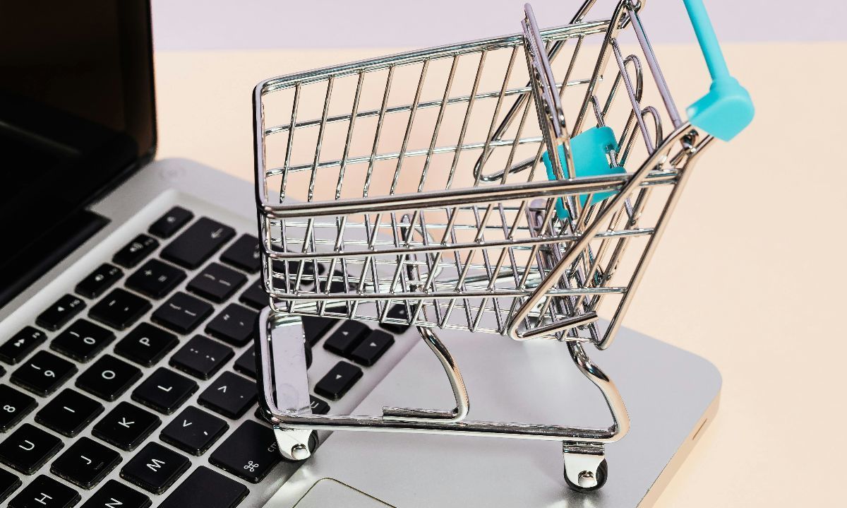 Las ventas online del retail registraron un alza marginal durante el primer trimestre 2024