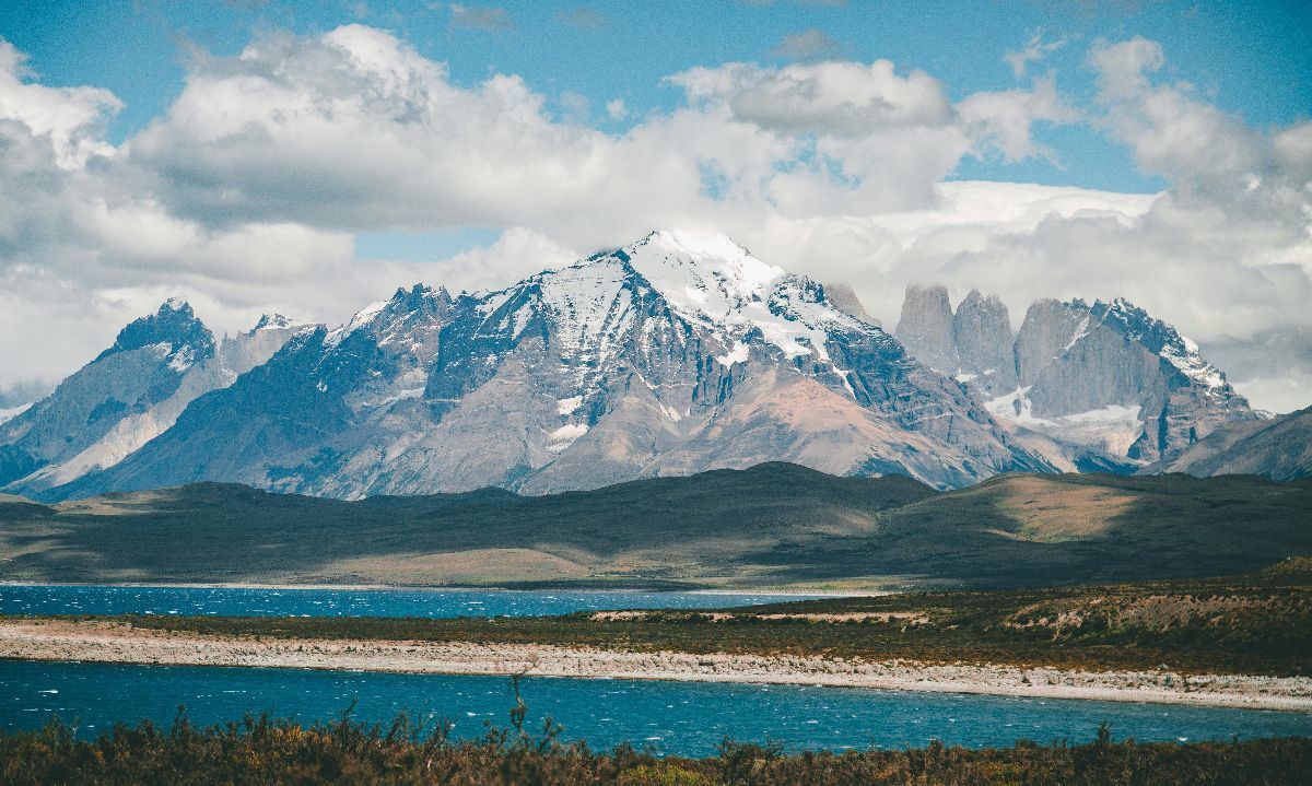 Sernageomin lanza publicación que destaca las maravillas geológicas de Chile