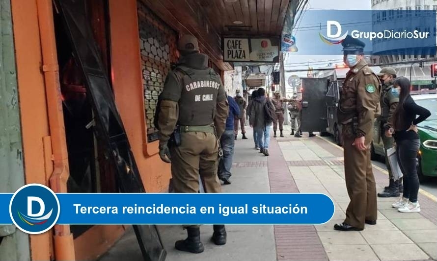 Hasta clausura arriesga café que atendía público en el centro de Puerto Montt